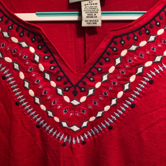 Catherine’s Willow Springs Tee - Picture 5 of 9